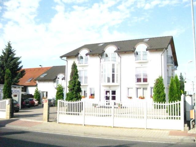 Penzion Ariane Prague Exterior photo